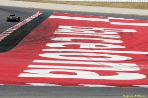 В McLaren провели съёмочный день в Барселоне