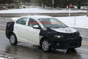 Шпионские снимки Chevrolet Aveo 2017 года 