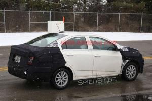 Шпионские снимки Chevrolet Aveo 2017 года 