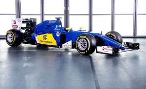 Презентации новых машин: Sauber C35