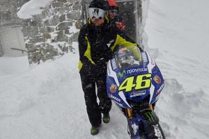 2016 Yamaha YZR-M1 MotoGP в горах Монблан 
