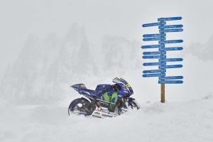 2016 Yamaha YZR-M1 MotoGP в горах Монблан 