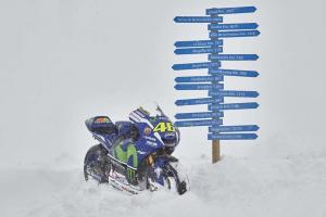 2016 Yamaha YZR-M1 MotoGP в горах Монблан 