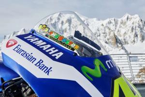 2016 Yamaha YZR-M1 MotoGP в горах Монблан 