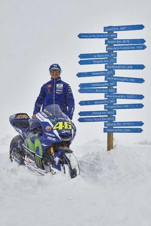 2016 Yamaha YZR-M1 MotoGP в горах Монблан 