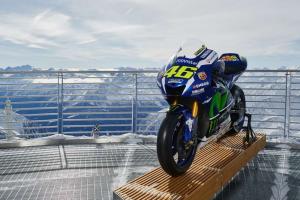 2016 Yamaha YZR-M1 MotoGP в горах Монблан 