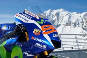 2016 Yamaha YZR-M1 MotoGP в горах Монблан 