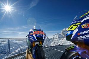 2016 Yamaha YZR-M1 MotoGP в горах Монблан 