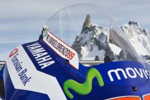 2016 Yamaha YZR-M1 MotoGP в горах Монблан 
