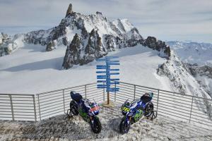 2016 Yamaha YZR-M1 MotoGP в горах Монблан 