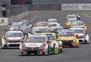 На сезон-2016 в WTCC заявлено 20 машин