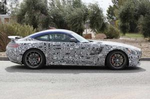 Шпионские снимки Mercedes-AMG GT R 2017 года 