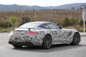 Шпионские снимки Mercedes-AMG GT R 2017 года 