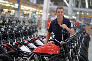 Трой Бэйлисс посетил фабрику Ducati в Таиланде 