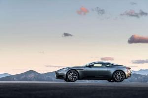 2016 Aston Martin DB11 UK) 