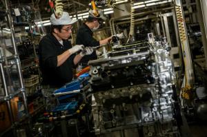 Infiniti начала производство нового битурбированного двигателя