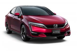 Honda запустила продажи водородного седана Clarity в Японии