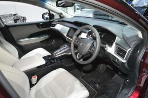 Honda запустила продажи водородного седана Clarity в Японии