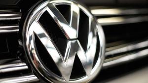 Volkswagen может сократить 3 тысячи сотрудников к 2018 году из-за дизельного скандала