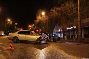 В Алматы собака стала причиной ДТП 