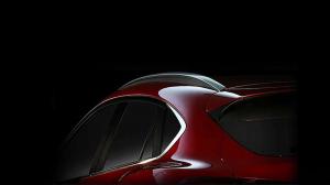 Mazda показала часть нового CX-4