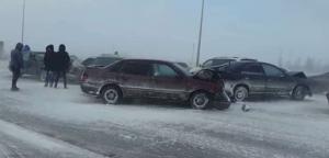 Массовое ДТП с участием 17 авто произошло в Карагандинской области