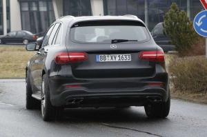 Шпионские снимки Mercedes-AMG GLC63 2017 года 