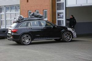 Шпионские снимки Mercedes-AMG GLC63 2017 года 