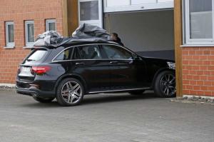 Шпионские снимки Mercedes-AMG GLC63 2017 года 
