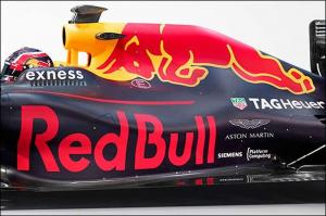 В Red Bull подтвердили контракт с Aston Martin