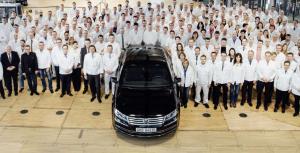 Компания Volkswagen прекратила серийный выпуск седана Phaeton