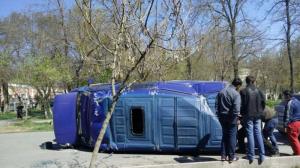 ГАЗель с водкой перевернулась в Шымкенте