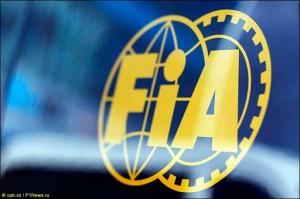 В FIA разрешили обсуждать стратегию