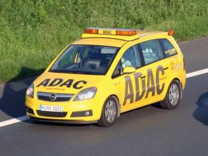 Немцы из ADAC обнаружили уязвимость систем бесключевого доступа — угнать может даже студент