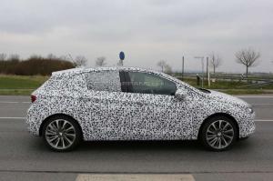 Шпионские снимки Opel Astra 2016 года 