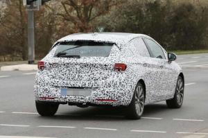 Шпионские снимки Opel Astra 2016 года 
