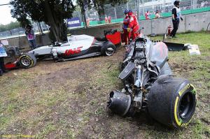 FIA расследует обстоятельства аварии Алонсо