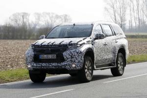 Шпионские снимки Mitsubishi Pajero 2016 года 