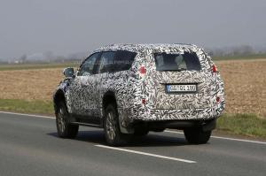 Шпионские снимки Mitsubishi Pajero 2016 года 