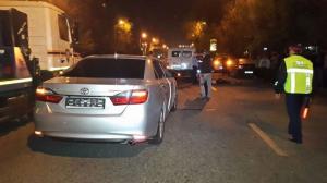 Жуткое ДТП в центре Алматы: Мужчина отлетел от удара на 100 метров 