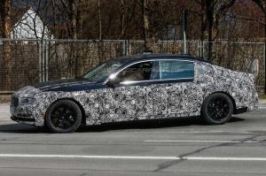 Шпионские снимки BMW 7-Series 2016 года 
