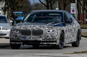 Шпионские снимки BMW 7-Series 2016 года 