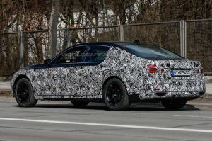 Шпионские снимки BMW 7-Series 2016 года 