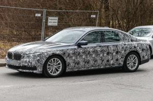 Шпионские снимки BMW 7-Series 2016 года 