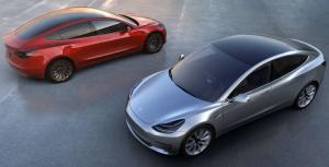Концерн Tesla принял более 100 тысяч заказов на электромобиль Model 3 