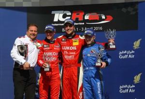 Пепе Ориола выиграл вторую гонку TCR в Бахрейне