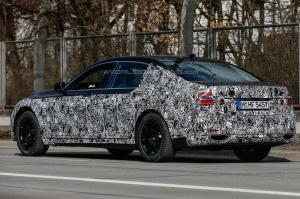 Шпионские снимки BMW 7-Series 2016 года 
