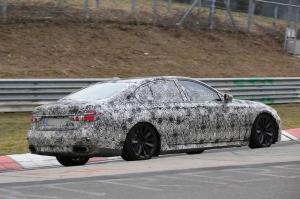 Шпионские снимки BMW 7-Series 2016 года 