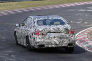 Шпионские снимки BMW 7-Series 2016 года 