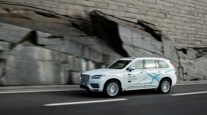 Volvo испытает на дорогах Китая 100 автономных машин